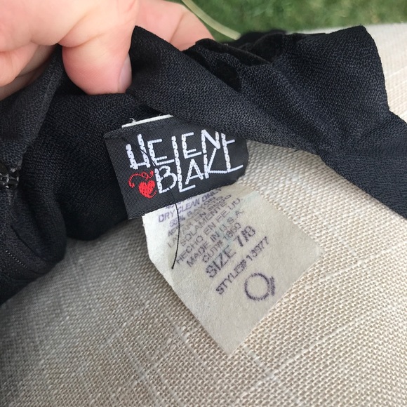 Gorgeous Black Evening Gown, Size 7/8 - Picture 5 of 6